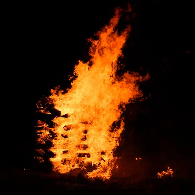 Silvester-Feuerlauf 31. Dez. - 1. Jan. 2027